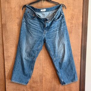 Madewell Women's darted barrel Cropped Jeans in Classic Blue